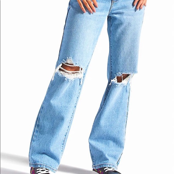 90’s Grunge Low Rise Jeans - Picture 3 of 4